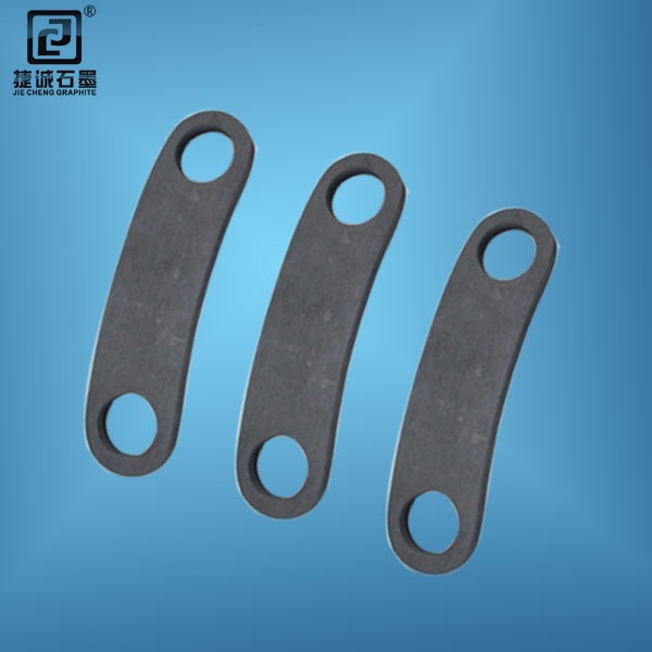 真空爐石墨連接片和石墨爐連接片在材料與制造工藝上的區(qū)別